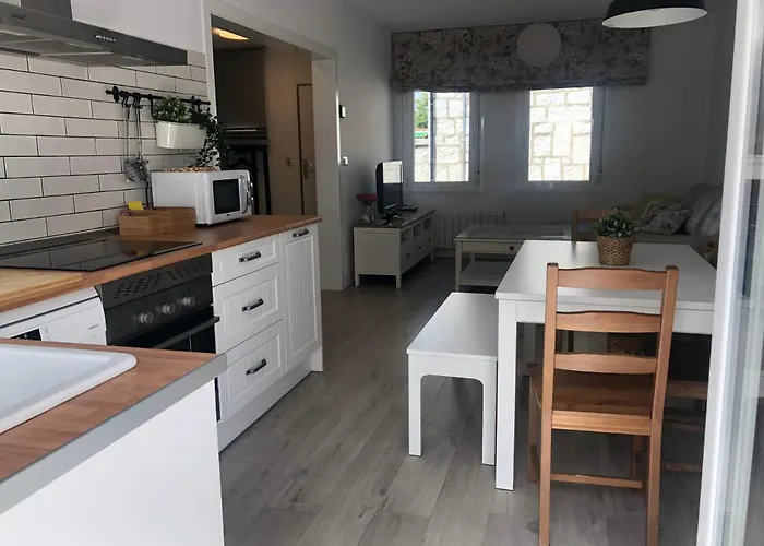 Casa Navalhorno- Barrio Nuevo Valsain Сasa de vacaciones *